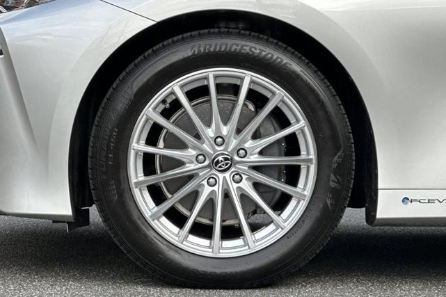 Photo of 2024 Elemental Silver Metallic Toyota Mirai