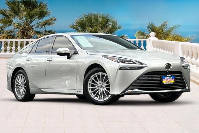 Photo of 2024 Elemental Silver Metallic Toyota Mirai