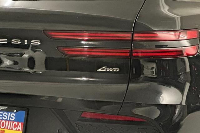 Photo of 2022 Vik Black Genesis GV70