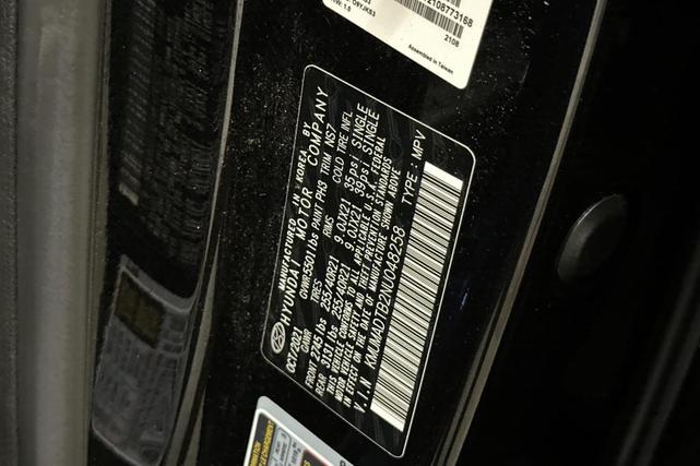 Photo of 2022 Vik Black Genesis GV70