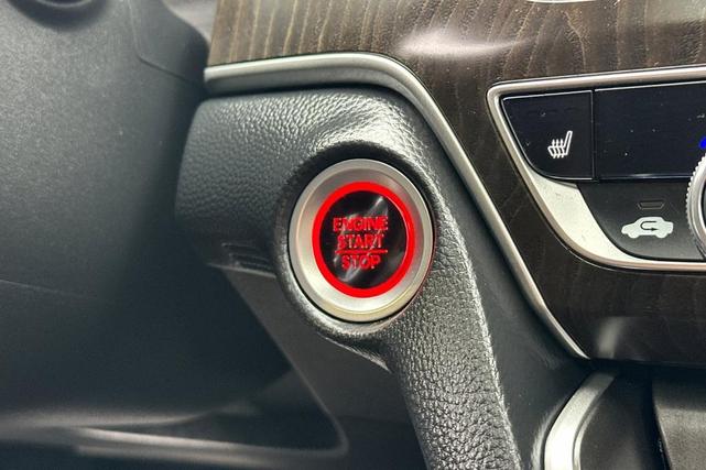 Photo of 2022 Gray Honda Accord