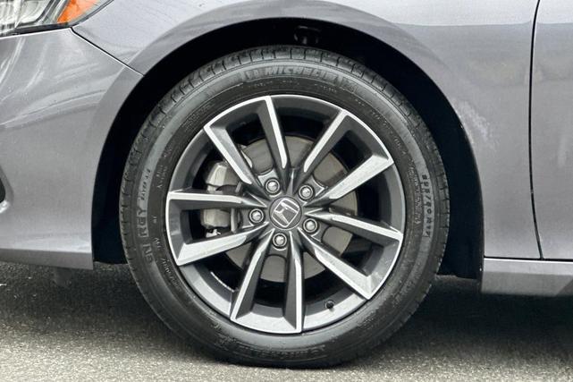 Photo of 2022 Gray Honda Accord