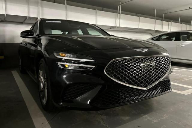 2022 Genesis G70