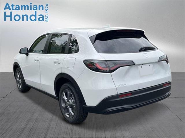 Photo of 2026 Platinum White Pearl Honda HR-V