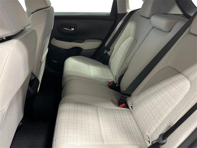 Photo of 2026 Platinum White Pearl Honda HR-V