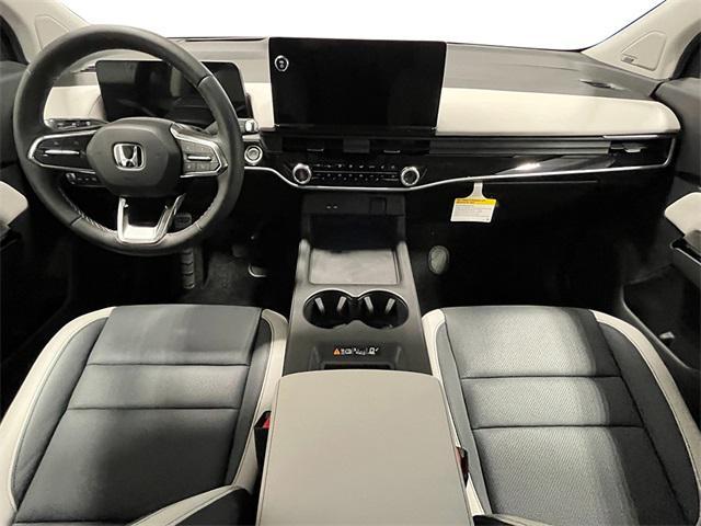 Photo of 2025 Snowfall Pearl Honda Prologue