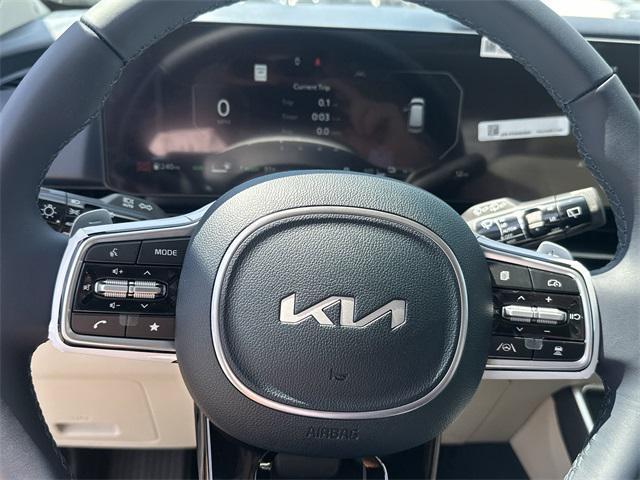 Photo of 2026 Snow White Pearl Kia Carnival Hybrid