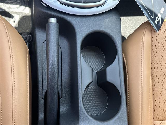 Photo of 2025 Fusion Black Kia Seltos