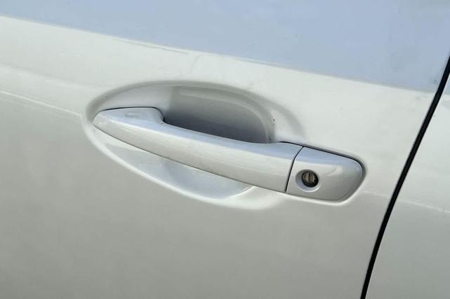 Photo of 2011 Starfire Pearl Lexus CT 200h