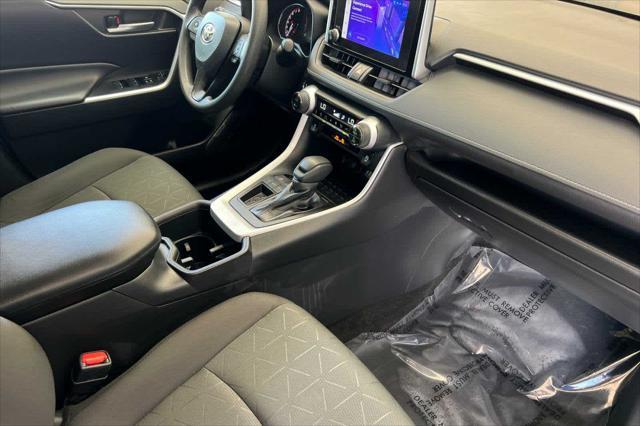Photo of 2023 Silver Sky Metallic Toyota RAV4