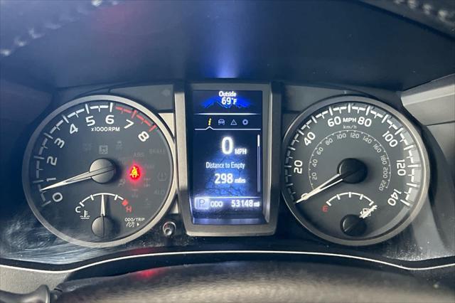 Photo of 2022 White Toyota Tacoma