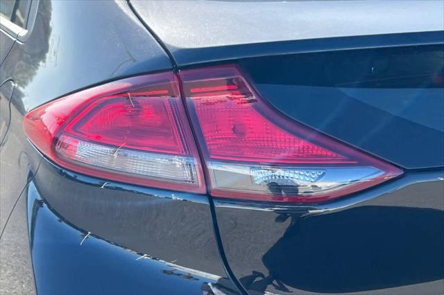 Photo of 2021 Black Noir Pearl Hyundai IONIQ Hybrid