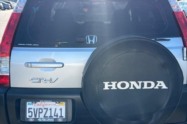 Photo of 2006 Silver Honda CR-V