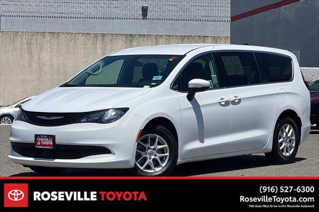 2022 Chrysler Voyager