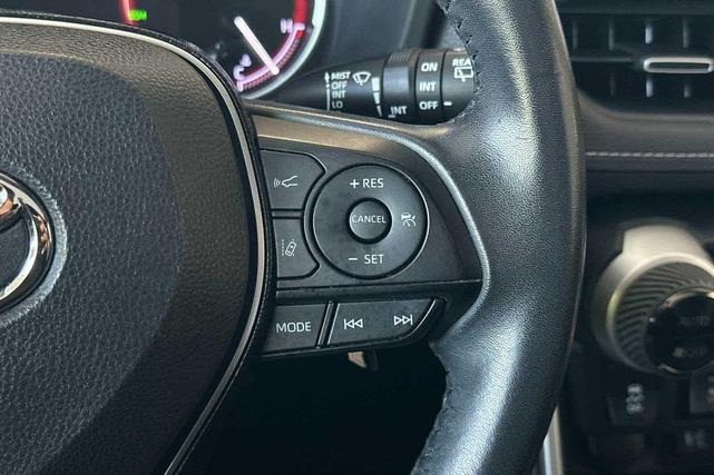 Photo of 2019 Blizzard Pearl Toyota RAV4