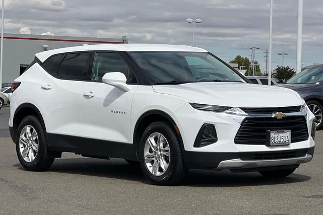 Photo of 2019 Summit White Chevrolet Blazer