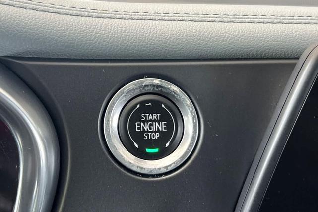 Photo of 2019 Summit White Chevrolet Blazer