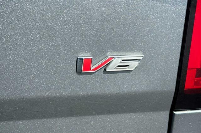 Photo of 2022 Satin Steel Metallic Chevrolet Colorado