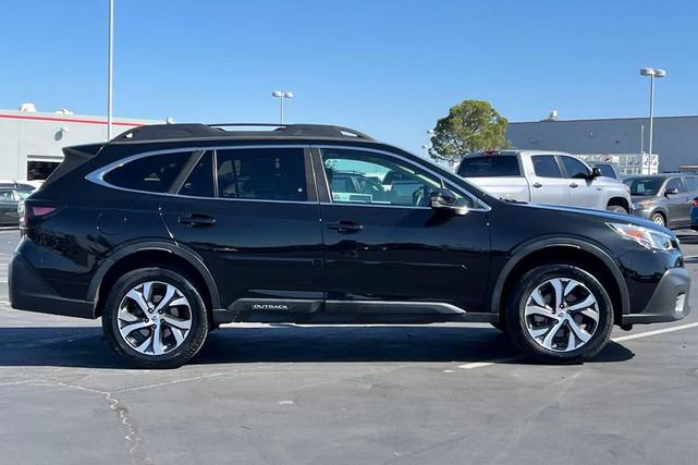 Photo of 2022 Crystal Black Silica Subaru Outback