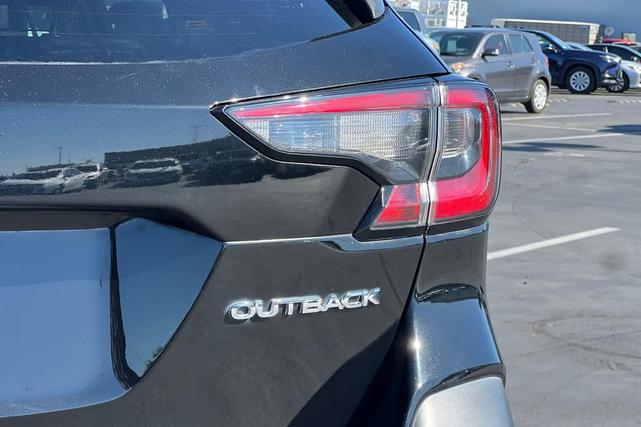 Photo of 2022 Crystal Black Silica Subaru Outback
