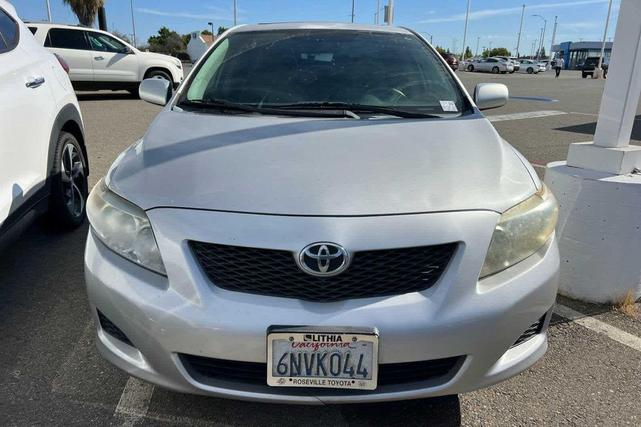 Photo of 2010 Classic Silver Metallic Toyota Corolla