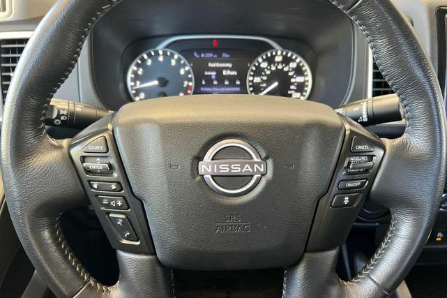 Photo of 2022 Glacier White Nissan Frontier