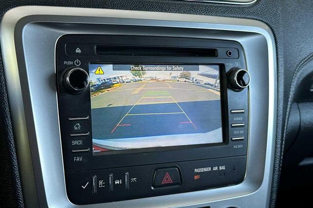 Photo of 2015 Summit White GMC Acadia