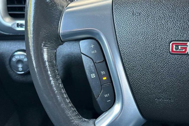 Photo of 2015 Summit White GMC Acadia