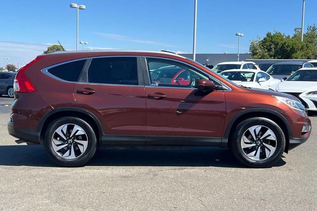 Photo of 2015 Basque Red Pearl II Honda CR-V