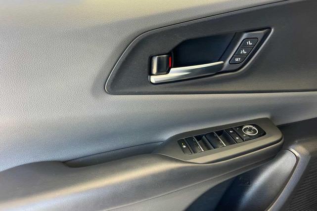 Photo of 2024 Midnight Black Metallic Toyota Prius
