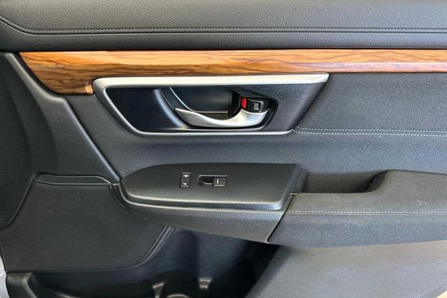Photo of 2020 Lunar Silver Metallic Honda CR-V