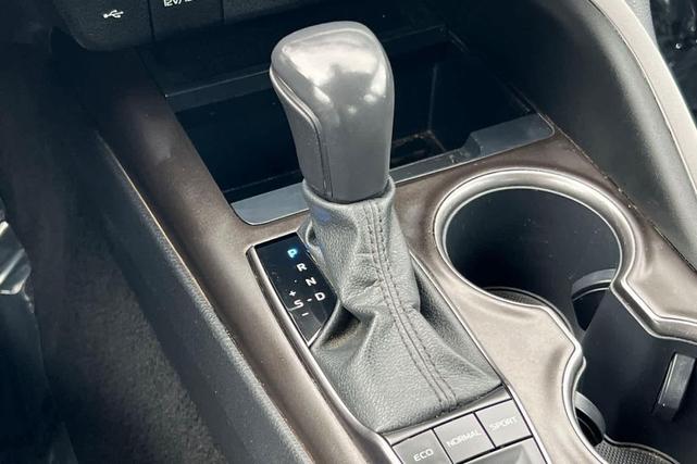 Photo of 2023 Midnight Black Metallic Toyota Camry