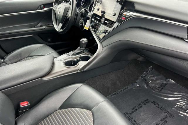 Photo of 2023 Midnight Black Metallic Toyota Camry