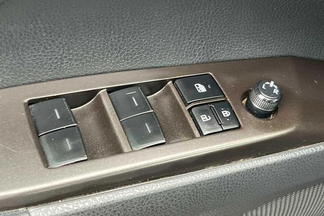 Photo of 2023 Midnight Black Metallic Toyota Camry
