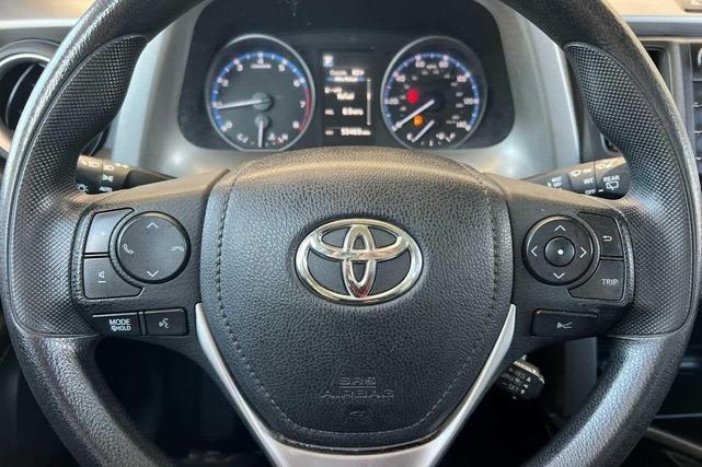 Photo of 2018 Black Currant Metallic Toyota RAV4