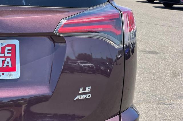 Photo of 2018 Black Currant Metallic Toyota RAV4