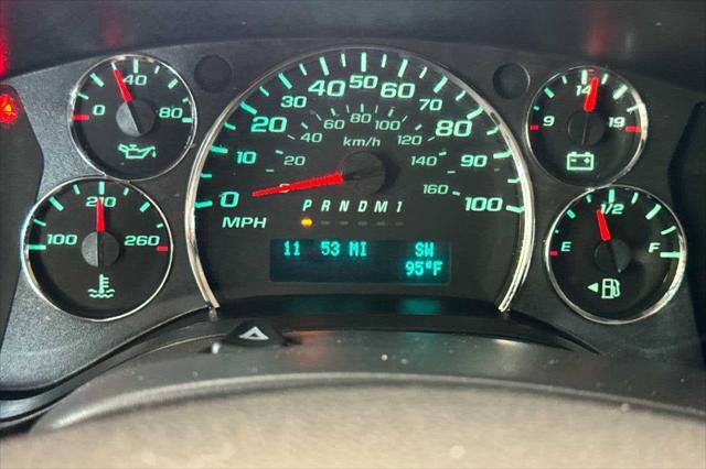 Photo of 2017 Summit White Chevrolet Express 2500