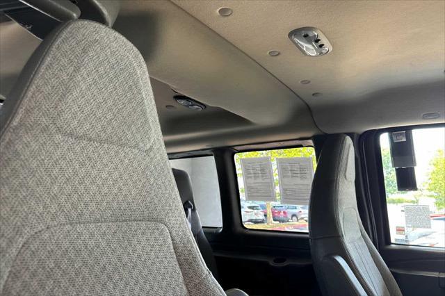 Photo of 2017 Summit White Chevrolet Express 2500