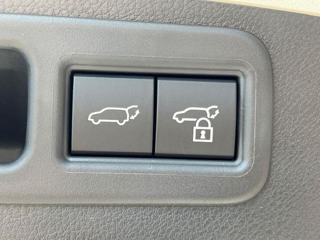 Photo of 2025 Eminent White Pearl Lexus RX 350