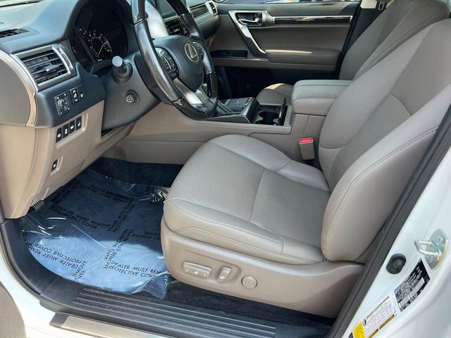 Photo of 2022 Starfire Pearl Lexus GX 460