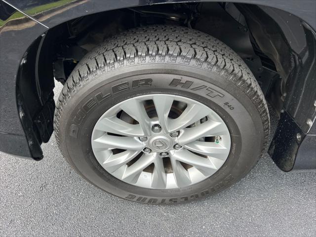 Photo of 2023 Black Onyx Lexus GX 460