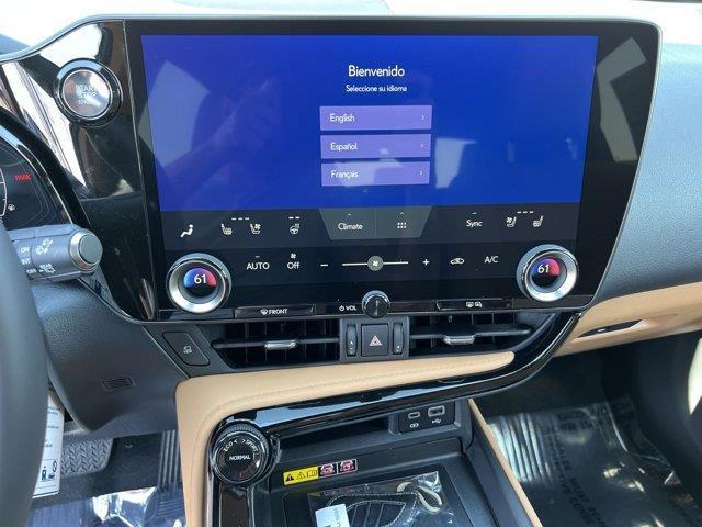 Photo of 2024 Nori Green Pearl Lexus NX 350