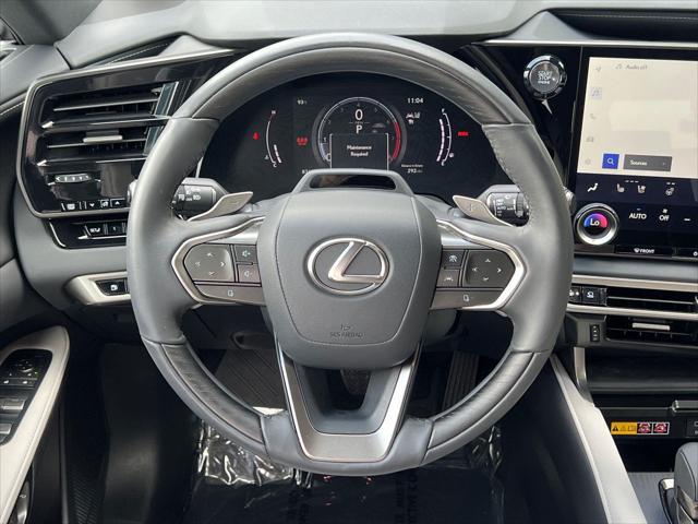 Photo of 2024 Eminent White Pearl Lexus RX 350