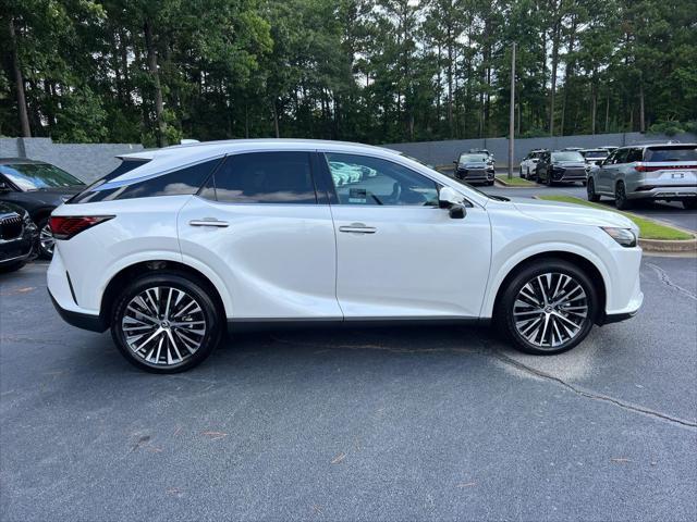 Photo of 2024 Eminent White Pearl Lexus RX 350