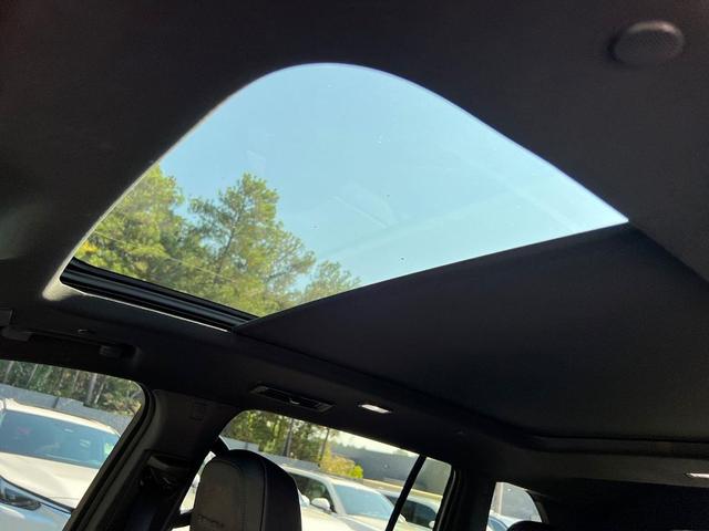 Photo of 2025 White Frost Tricoat GMC Acadia