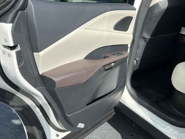Photo of 2025 Eminent White Pearl Lexus RX 350