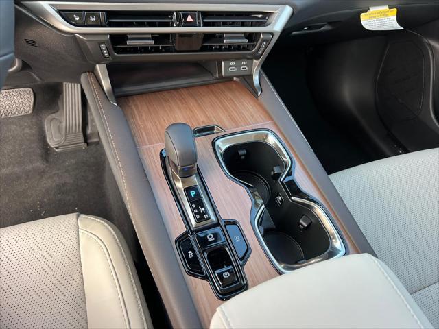 Photo of 2025 Eminent White Pearl Lexus RX 350