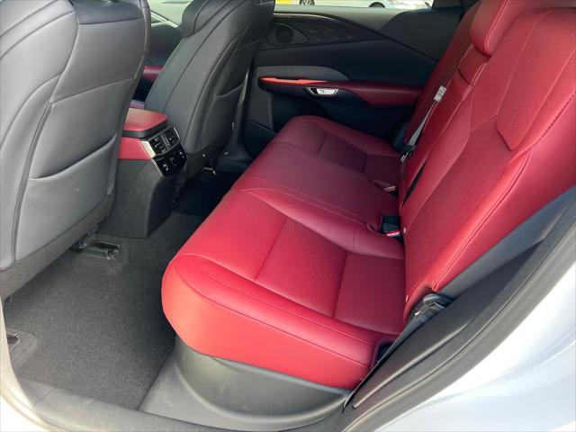Photo of 2024 Ultra White Lexus RX 350