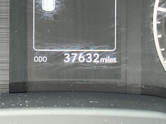 Photo of 2023 Atomic Silver Lexus GX 460