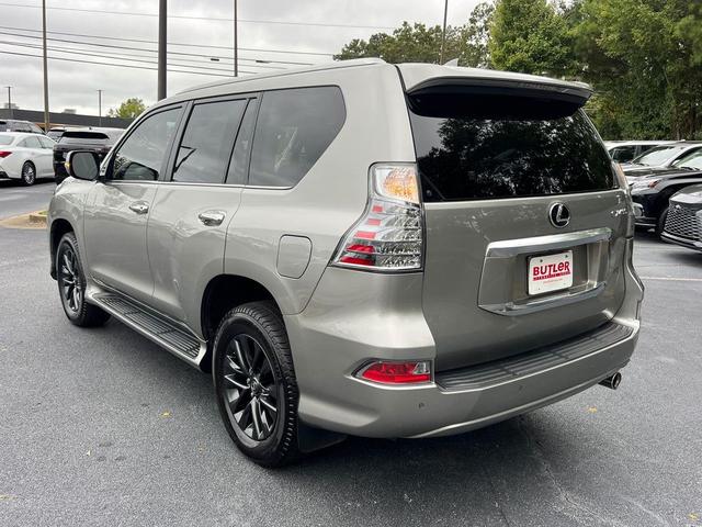 Photo of 2023 Atomic Silver Lexus GX 460